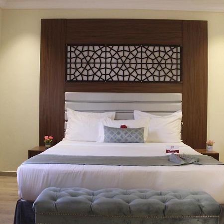 Glamour Hotel Джеда Екстериор снимка