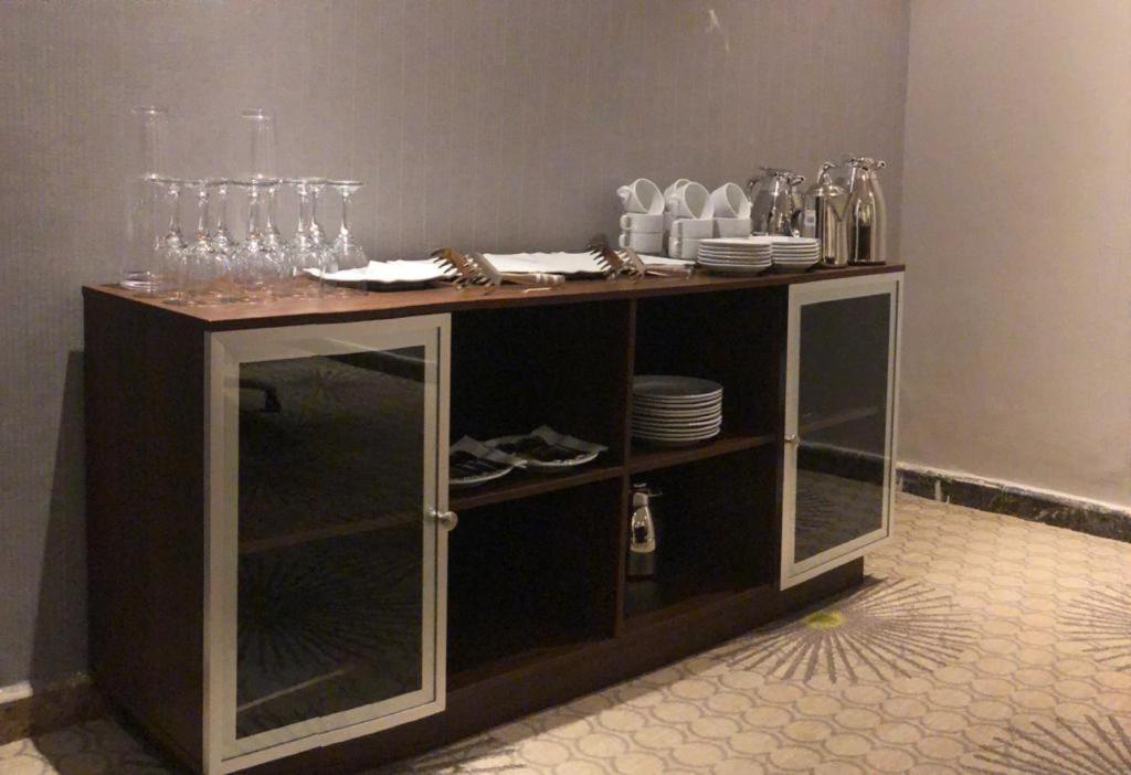 Glamour Hotel Джеда Екстериор снимка