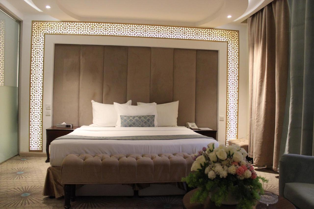 Glamour Hotel Джеда Екстериор снимка