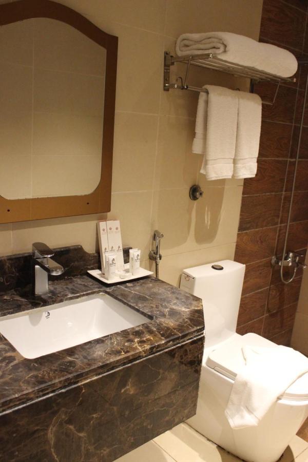 Glamour Hotel Джеда Екстериор снимка