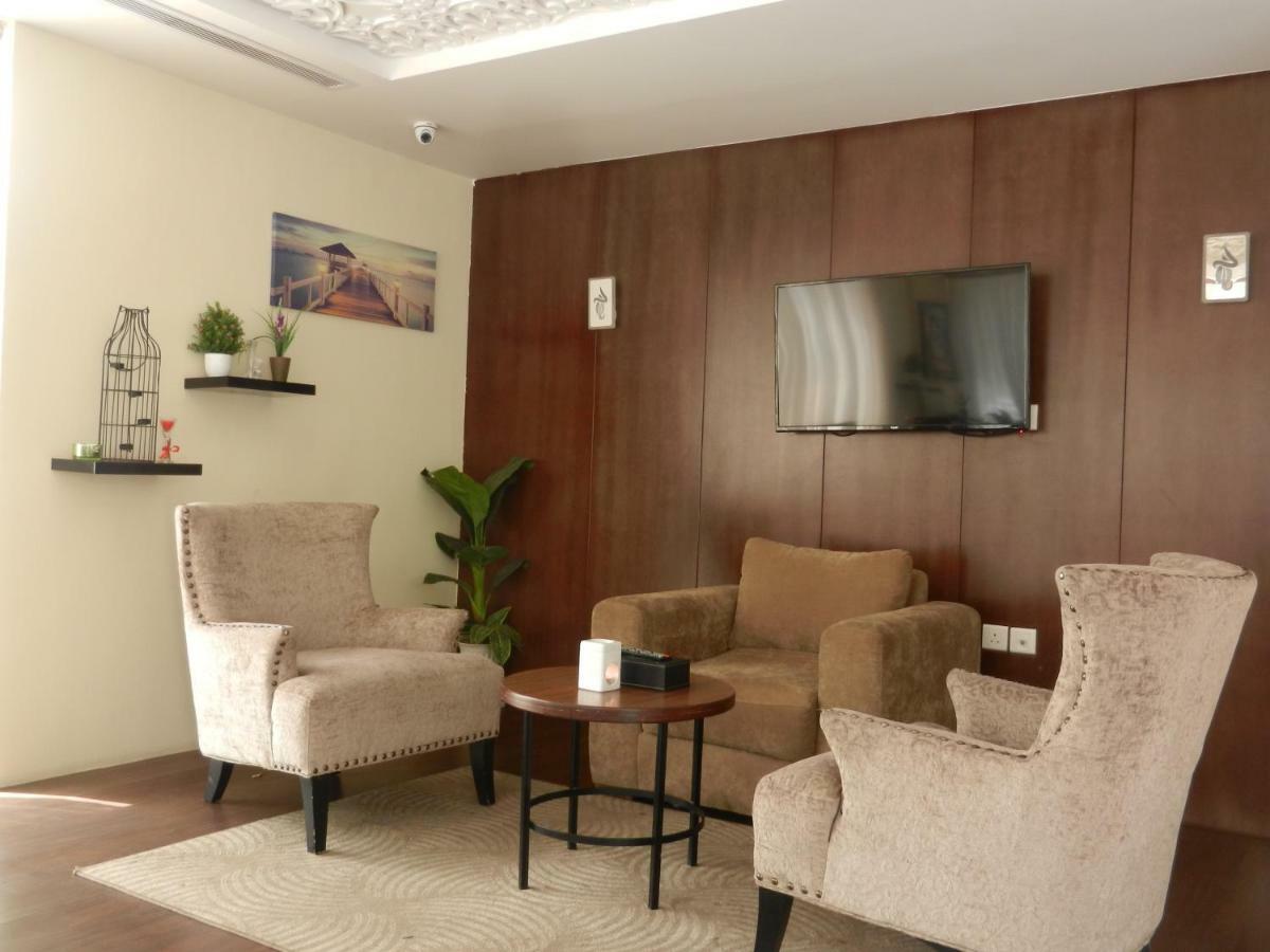Glamour Hotel Джеда Екстериор снимка
